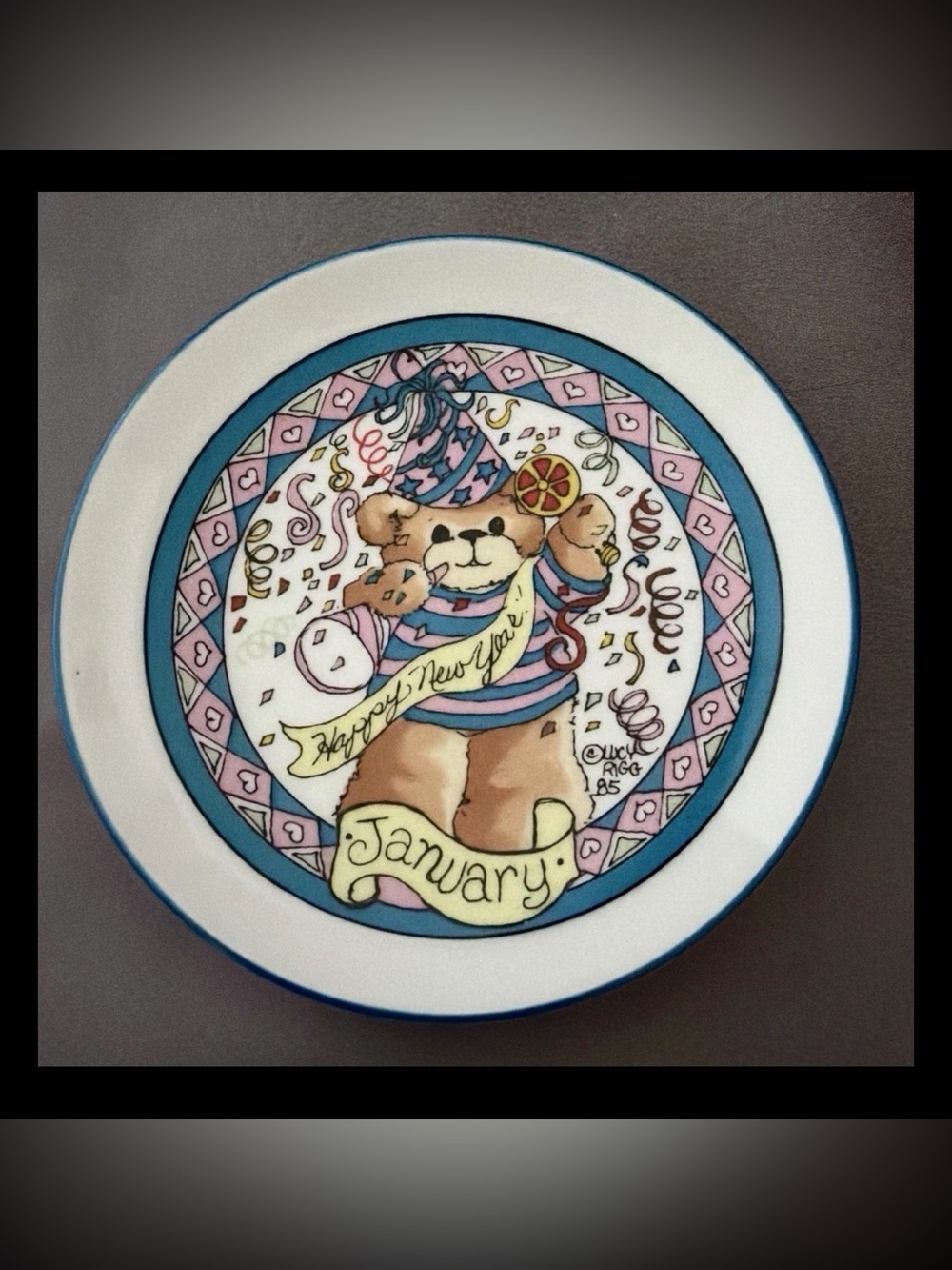Lucy & Me January 4" Mini Plate Bear Lucy Rigg Enesco 1985 New Years EUC
